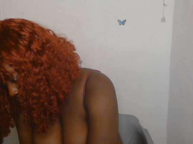 Strip-me-naked live cam on BongaCams