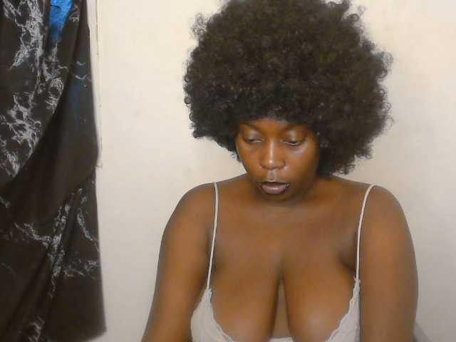 Strip-me-naked live cam on BongaCams