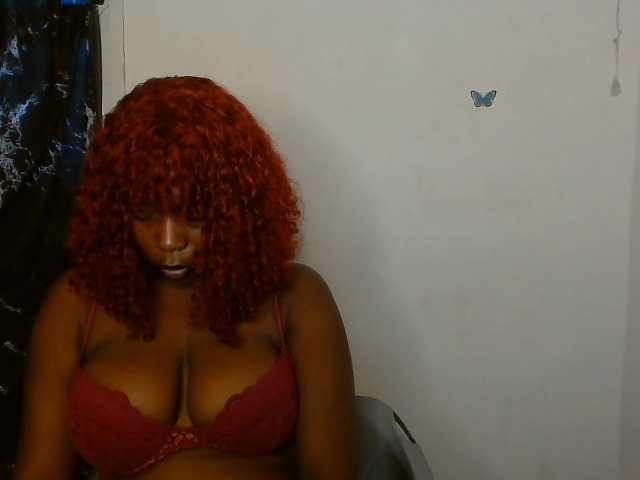 Strip-me-naked live cam on BongaCams