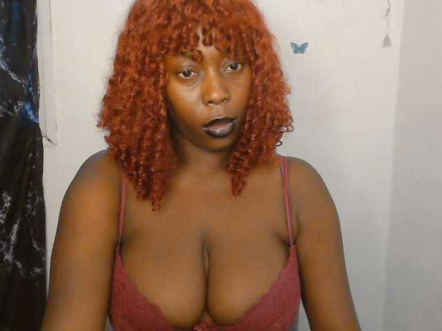 Strip-me-naked live cam on BongaCams