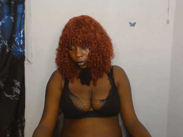 Strip-me-naked live cam on BongaCams