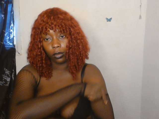 Strip-me-naked live cam on BongaCams