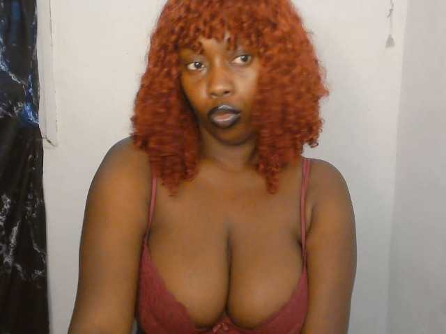 Strip-me-naked live cam on BongaCams