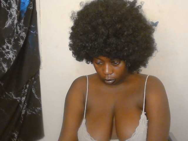 Strip-me-naked live cam on BongaCams