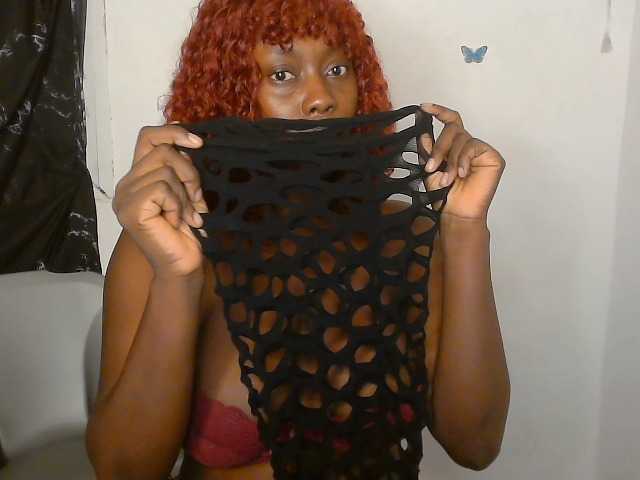 Strip-me-naked live cam on BongaCams