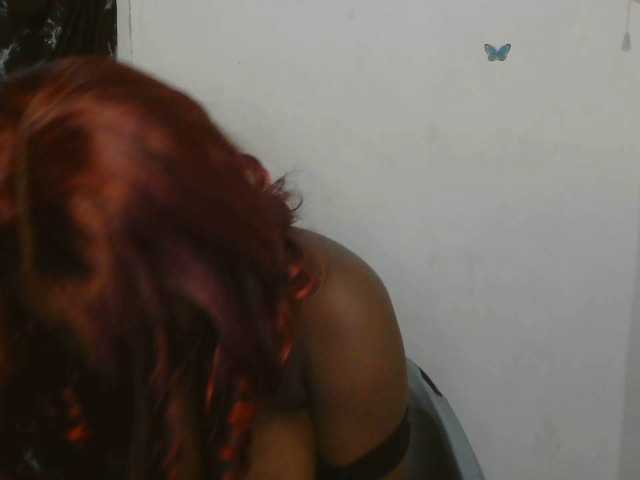 Strip-me-naked live cam on BongaCams
