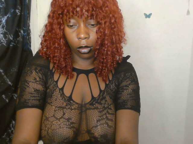Strip-me-naked live cam on BongaCams