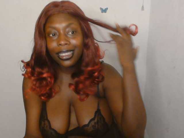 Strip-me-naked live cam on BongaCams