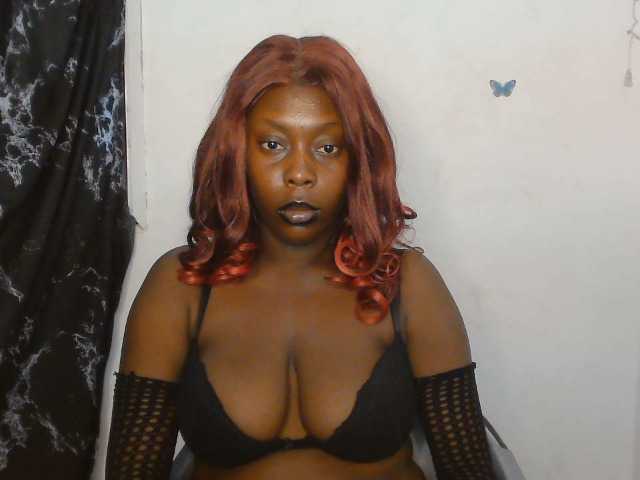 Strip-me-naked live cam on BongaCams
