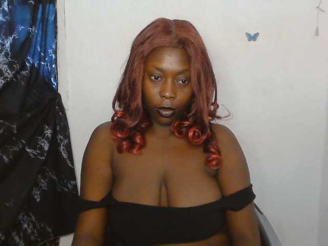Strip-me-naked live cam on BongaCams
