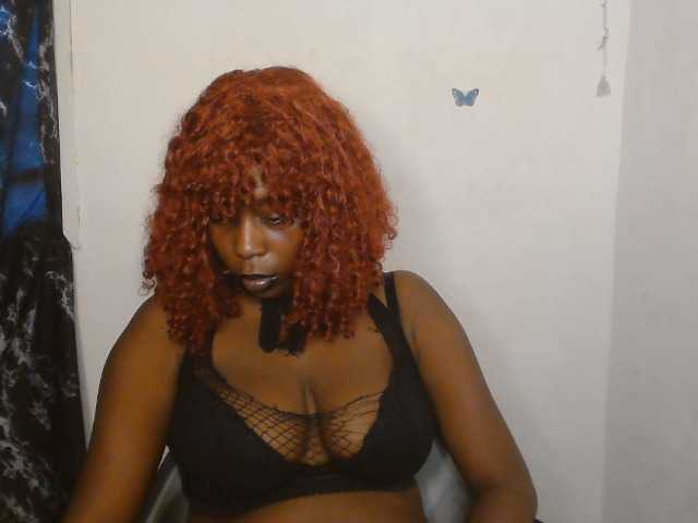 Strip-me-naked live cam on BongaCams