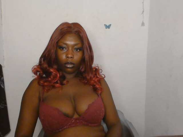Strip-me-naked live cam on BongaCams