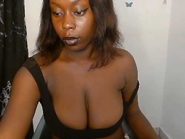 Strip-me-naked live cam on BongaCams