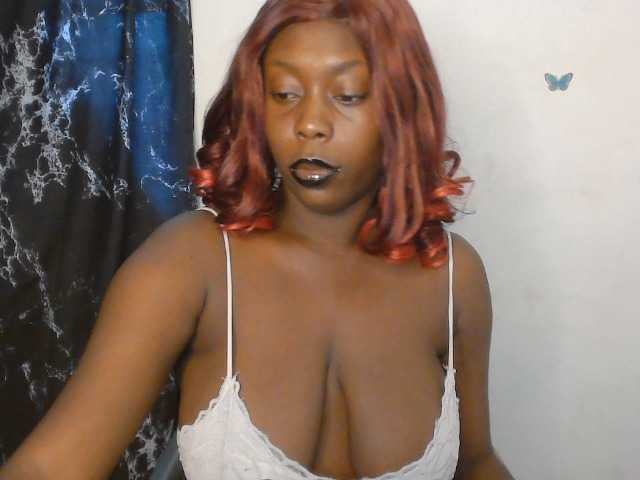 Strip-me-naked live cam on BongaCams