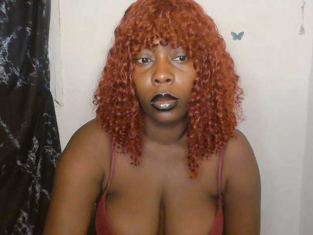 Strip-me-naked live cam on BongaCams