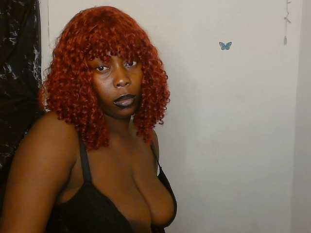 Strip-me-naked live webcam show