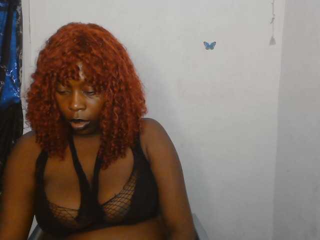 Strip-me-naked live cam on BongaCams