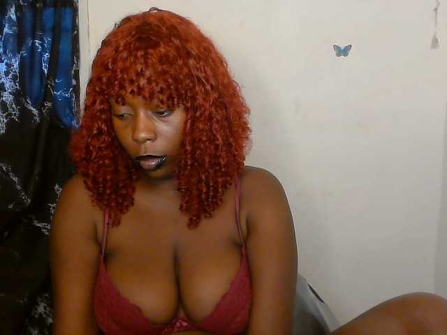 Strip-me-naked live cam on BongaCams