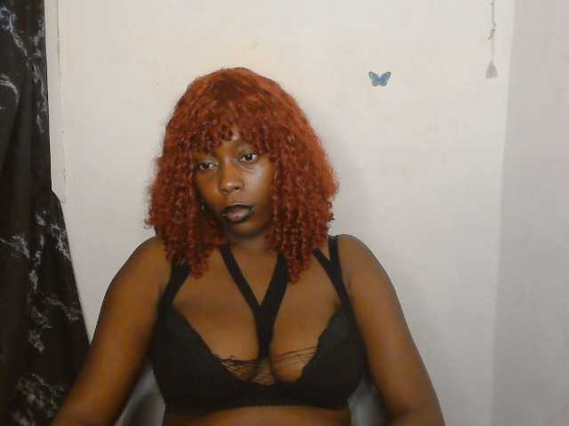 Strip-me-naked live cam on BongaCams