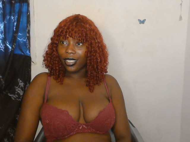 Strip-me-naked live cam on BongaCams