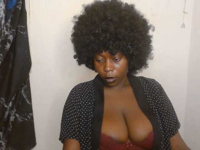 Strip-me-naked live cam on BongaCams