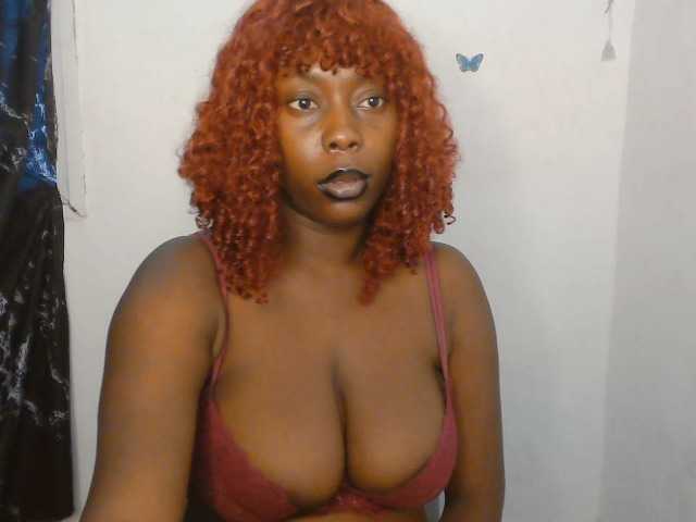 Strip-me-naked live cam on BongaCams