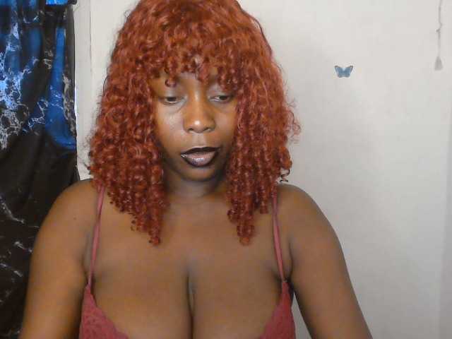 Strip-me-naked live cam on BongaCams