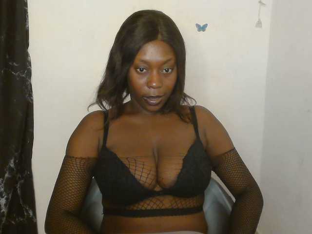 Strip-me-naked live cam on BongaCams