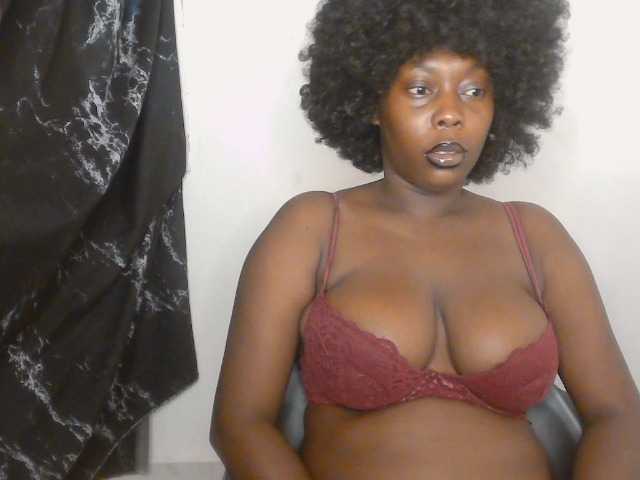 Strip-me-naked live cam on BongaCams