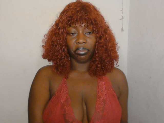 Strip-me-naked live cam on BongaCams