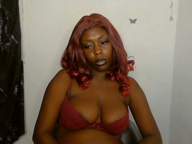 Strip-me-naked live cam on BongaCams