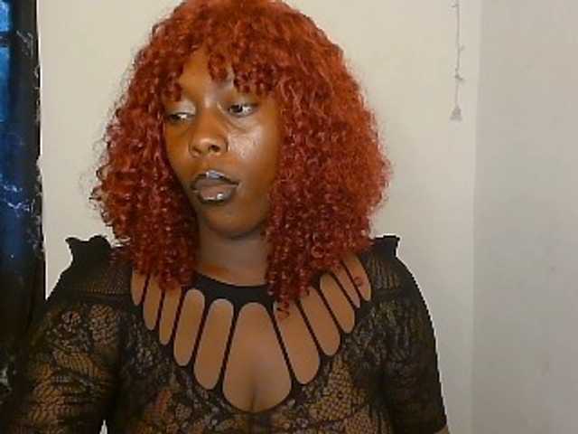 Strip-me-naked live cam on BongaCams