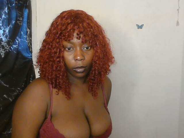 Strip-me-naked live cam on BongaCams