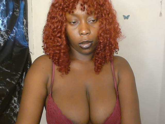 Strip-me-naked live cam on BongaCams
