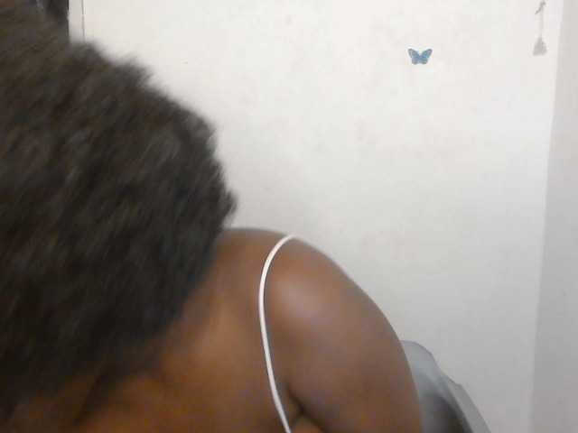 Strip-me-naked live cam on BongaCams