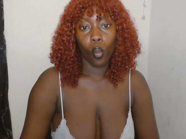 Strip-me-naked live cam on BongaCams