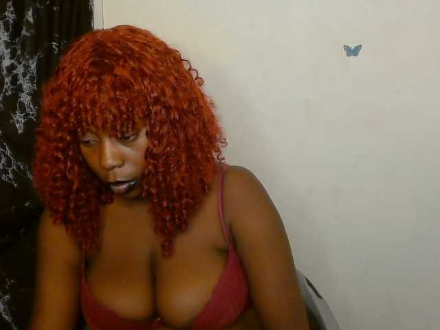 Strip-me-naked live cam on BongaCams