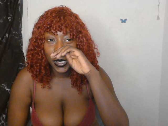 Strip-me-naked live cam on BongaCams