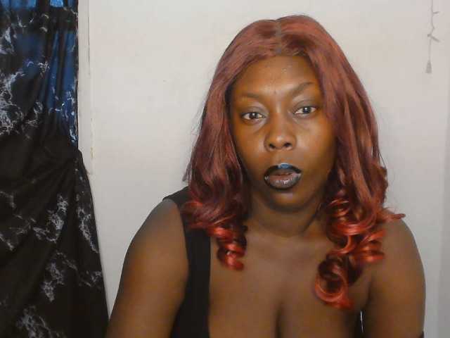 Strip-me-naked live cam on BongaCams