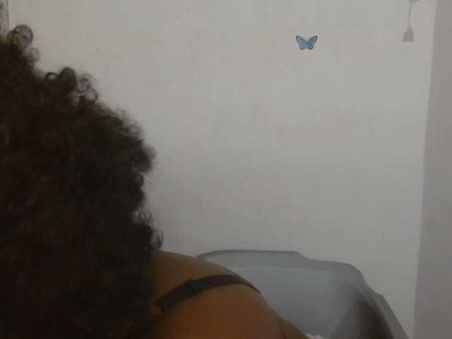 Strip-me-naked live cam on BongaCams
