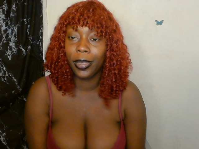 Strip-me-naked live cam on BongaCams