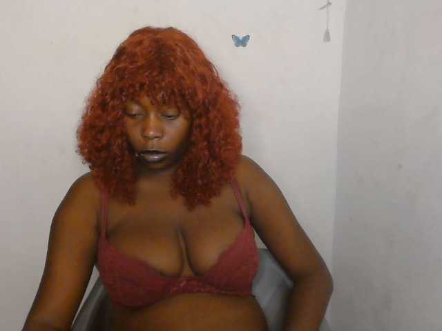 Strip-me-naked live cam on BongaCams
