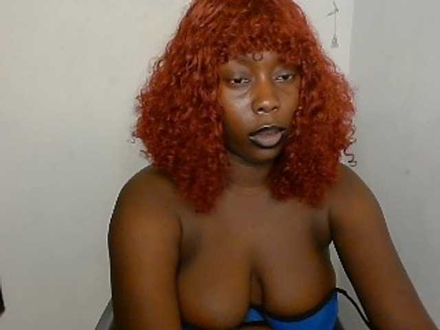 Strip-me-naked live cam on BongaCams