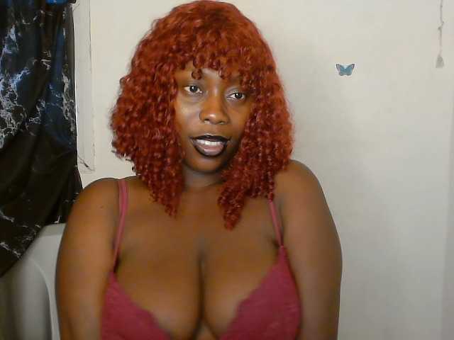 Strip-me-naked live cam on BongaCams