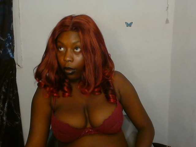 Strip-me-naked live cam on BongaCams