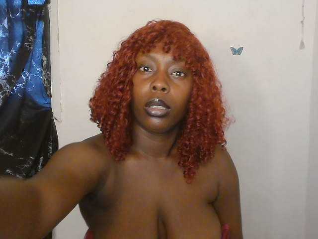 Strip-me-naked live cam on BongaCams