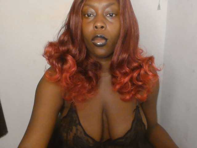 Strip-me-naked live cam on BongaCams
