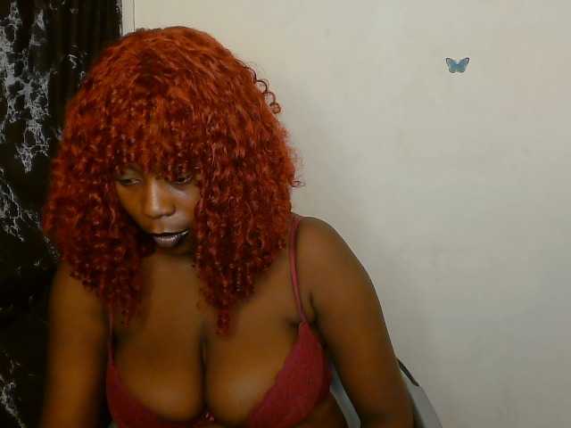 Strip-me-naked live cam on BongaCams