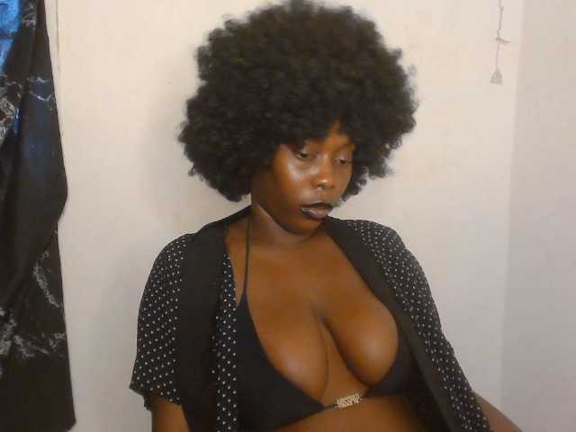 Strip-me-naked, live now on BongaCams