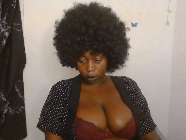 Strip-me-naked live cam on BongaCams